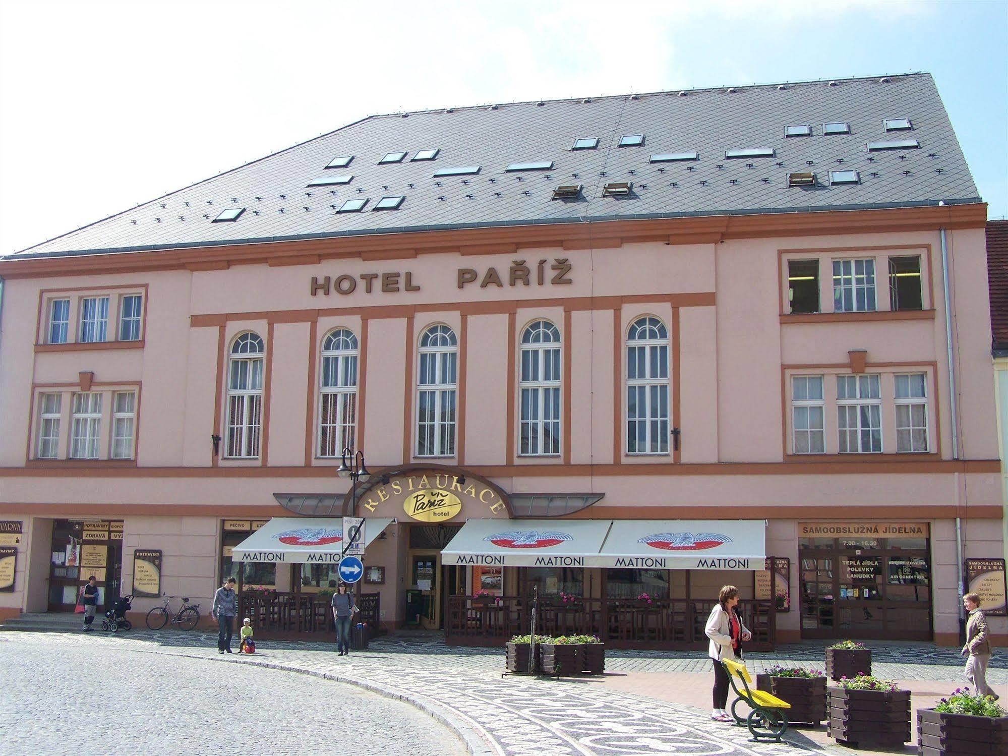 Hotel Pariz Jičín Dış mekan fotoğraf